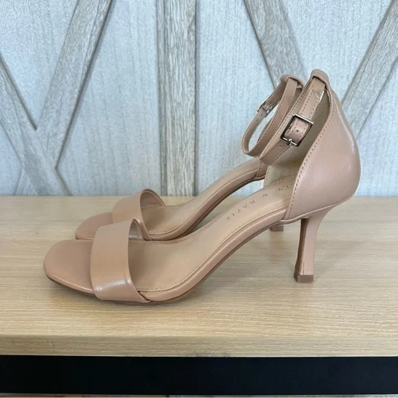 ⚡️KELLY & KATIE IANDAI HEEL SANDAL - Picture 7 of 12